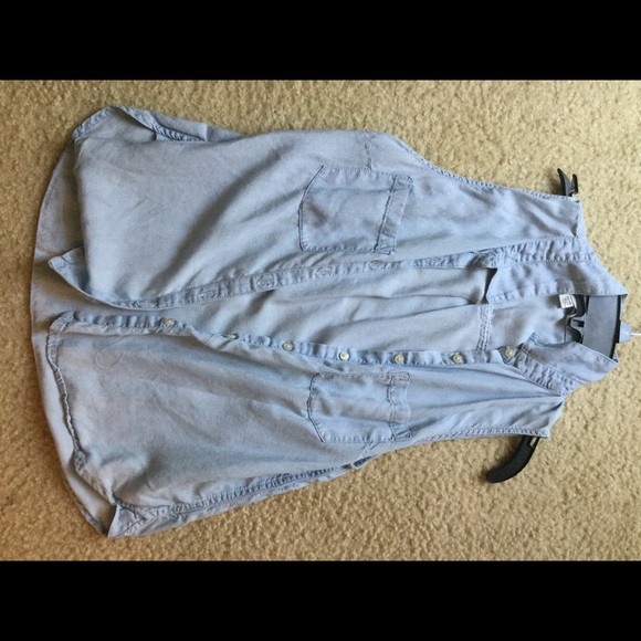 American Eagle top - Picture 2 of 3